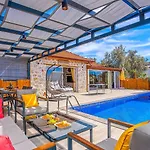 Uzumlu Village 1 Bedroom