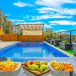 빌라 Uzumlu Village 1 Bedroom