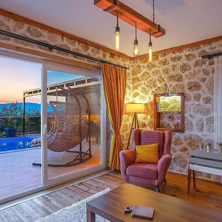 Uzumlu Village 1 Bedroom 6683 Kalkan