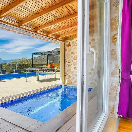 Uzumlu Village 1 Bedroom 6683 Kalkan