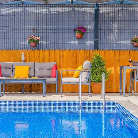 Uzumlu Village 1 Bedroom Калкан